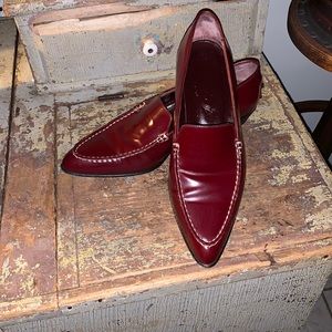Tod’s pointed toe Loafers